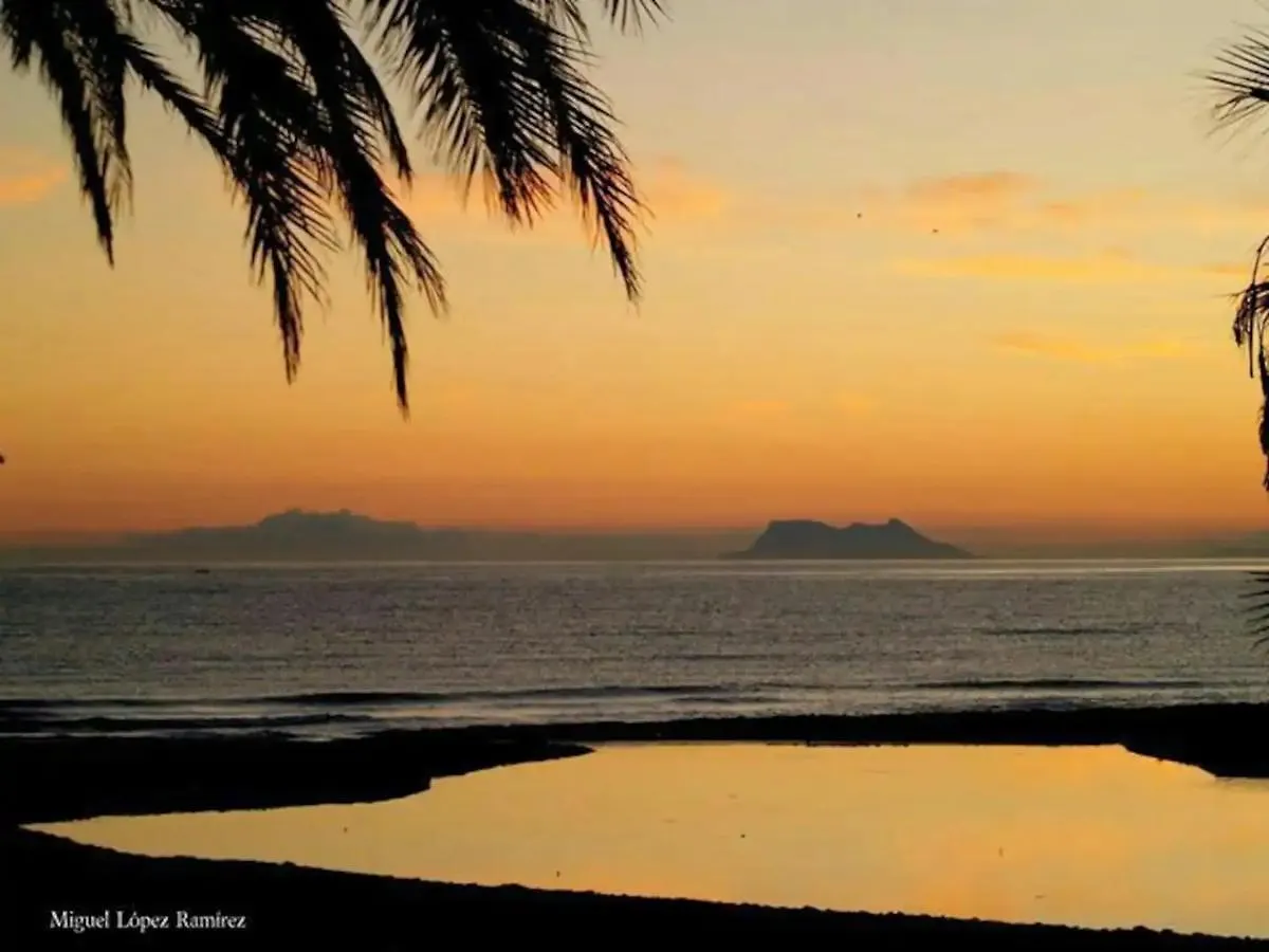 Bahia De La Plata Apartment 2- Luxury By The Sea Estepona