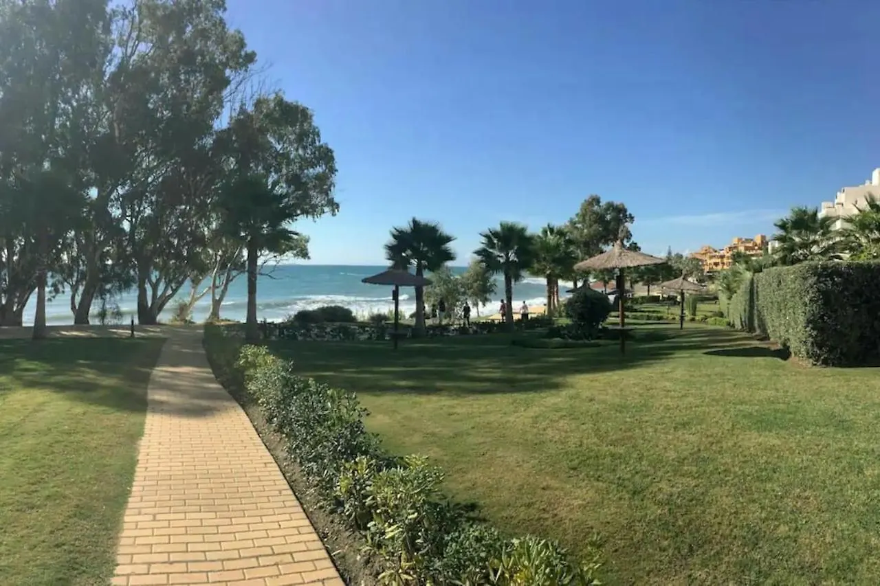 Bahia De La Plata Apartment 2- Luxury By The Sea Estepona
